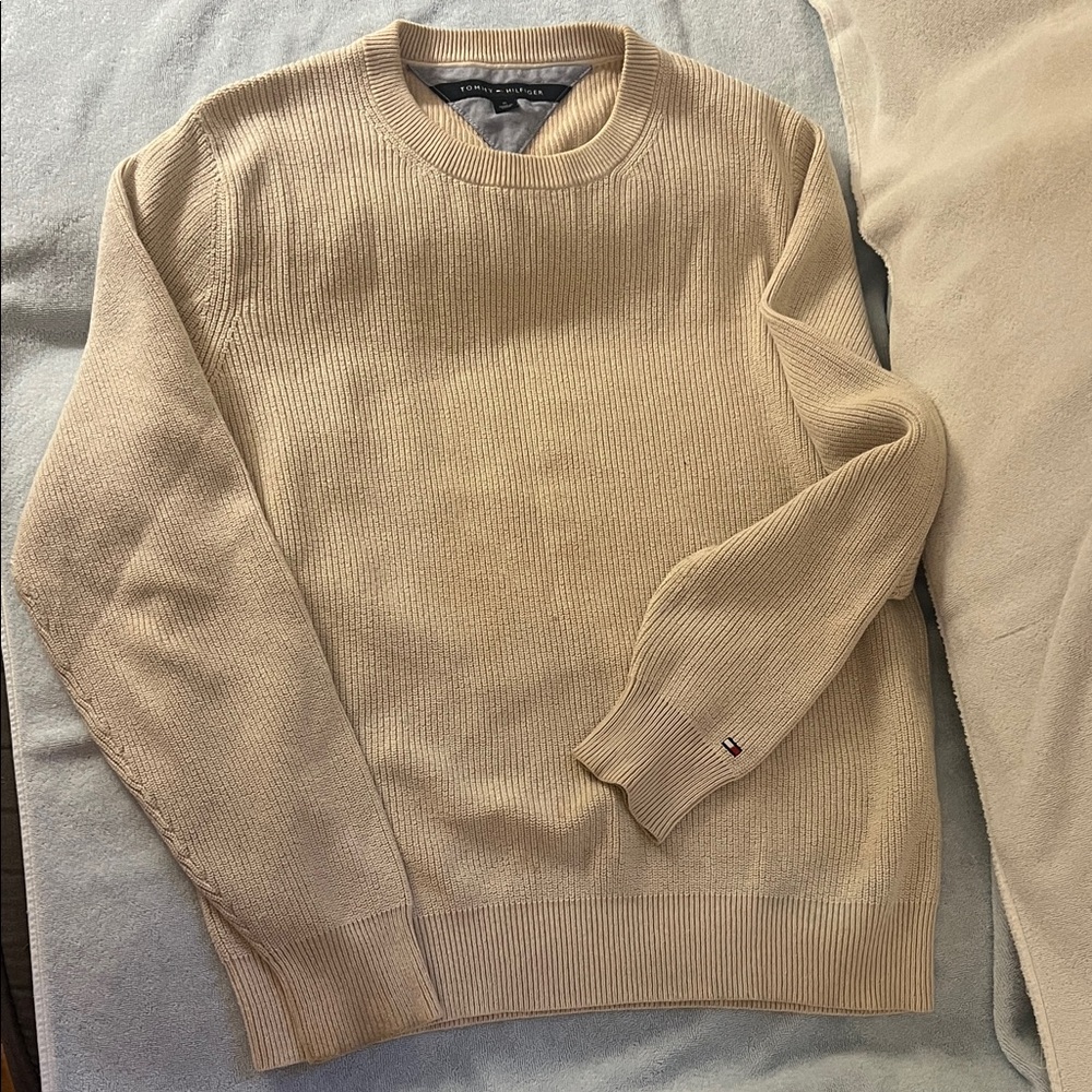 Tommy Hilfiger Men's Tan Crewneck Sweater